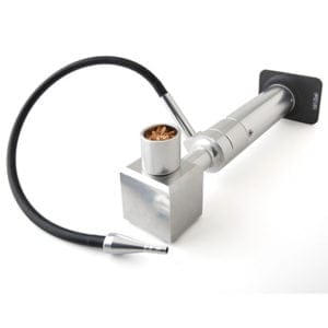 Aladin Station är ett stativ till din handhållna rök som gör att den inte välter, vilket minskar att hartser och oljor kan tränga in i motorn. 100%chef med superaladin