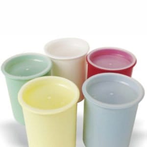 50 st bägare med lock till Frix Air. Klarar diskmaskin och mikrovågsugn. Levereras i fem färger 1