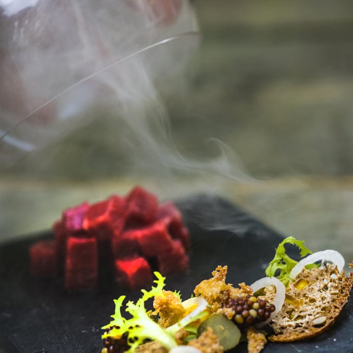 Rökt tartar med senap och sallad