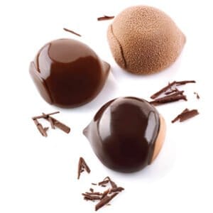 Marron Glacé 110 från Silikomart Professional är en unik form för att skapa 3D kopior av kastanjer. Perfekt för en dessert!