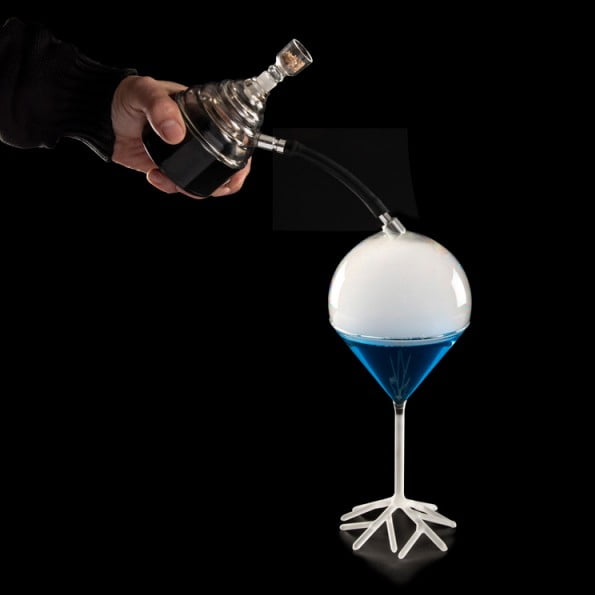 Genius Bubble-kit för rökfyllda bubblor på drinken Med Genius Bubble-kit gör du bubblor ovan på drinken. En riktig wow-upplevelse.