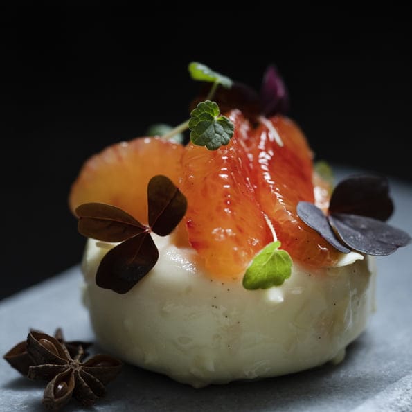 Juldessert Ris à la Malta 2.0 - En rispudding med kryddig citrussallad är vår tolkning på den klassiska juldesserten. Recept för 8 personer